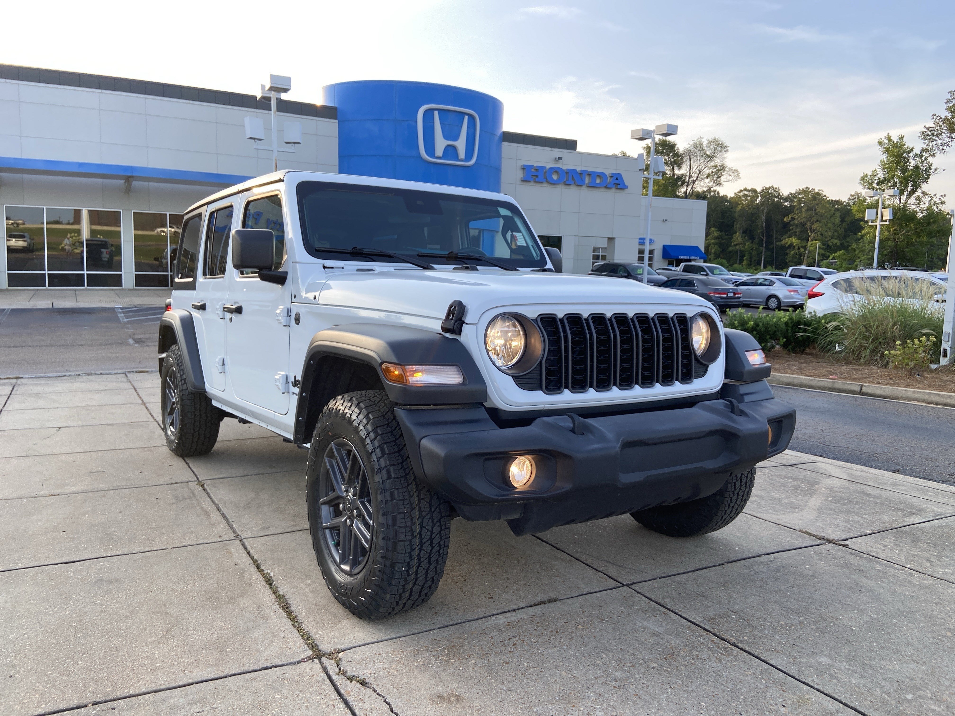 jeep wrangler 4-door 2024 1C4PJXDG0RW269122 image jeep wrangler 4-door 2024 1C4PJXDG0RW269122 image